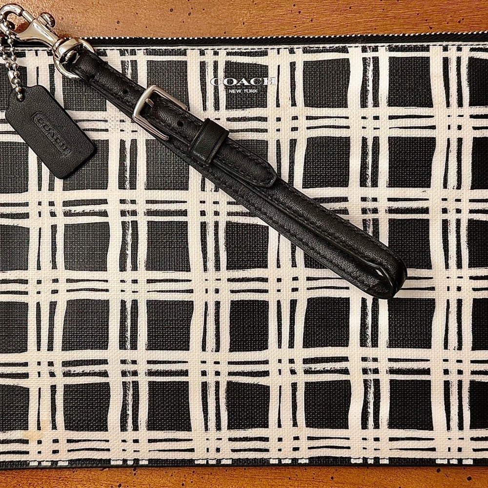 Coach Bleecker Black and White Plaid  Large Flat Wristlet Mint Condition
